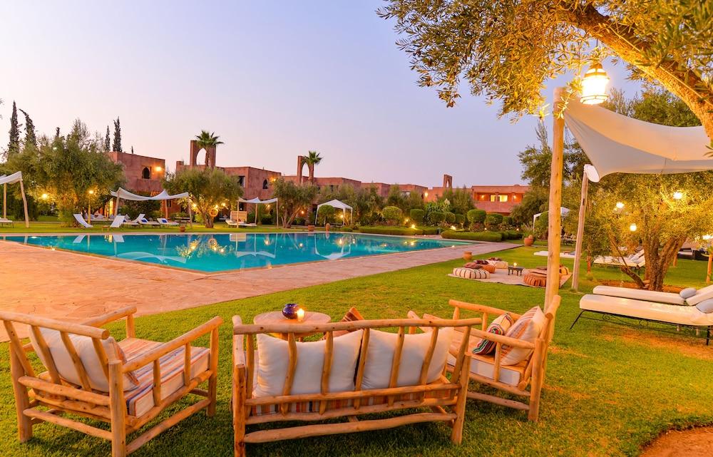 Les Jardins De Zyriab Bed & Breakfast Ait Hamid Exterior photo